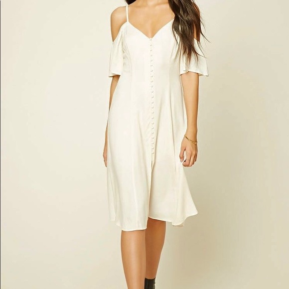 (SOLD) Buttoned Dress w/ Open Shoulders 💘 - Picture 3 of 3